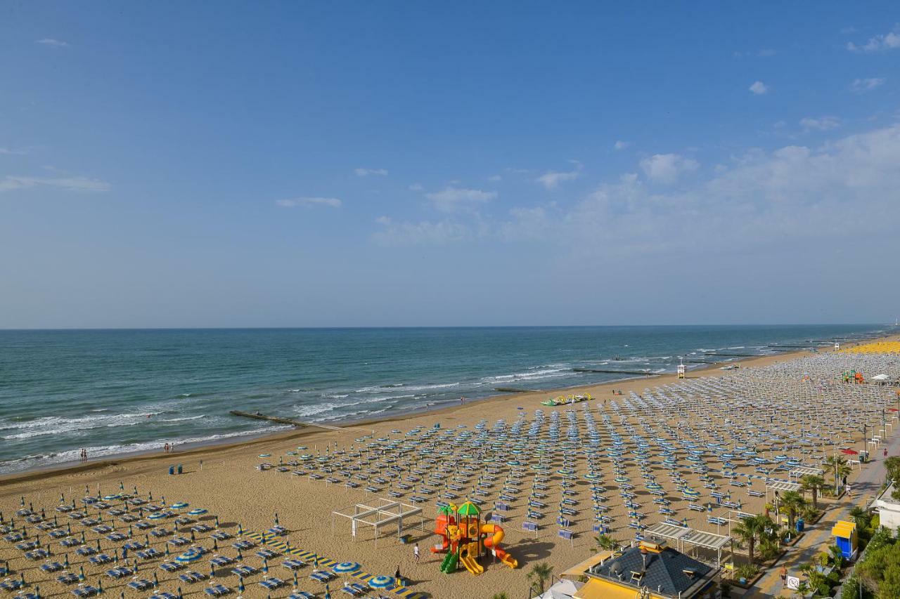 Hotel Souvenir Lido di Jesolo Exterior photo